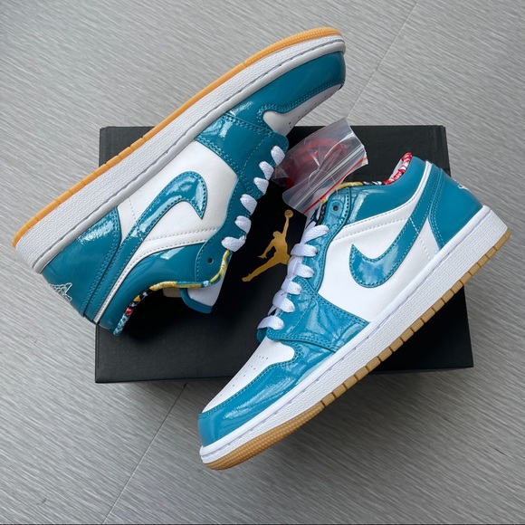 🤖Air Jordan 1 Low Cyber Teal🤖 - Picture 3 of 5